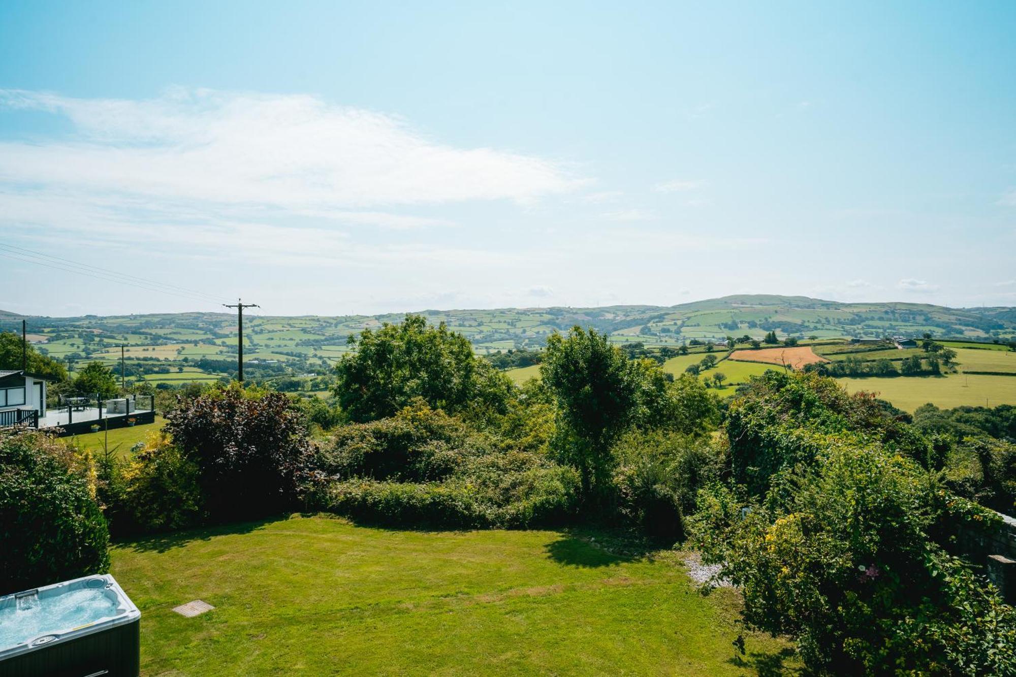 The Farmhouse At Bryn Defaid Llysfaen Exterior foto